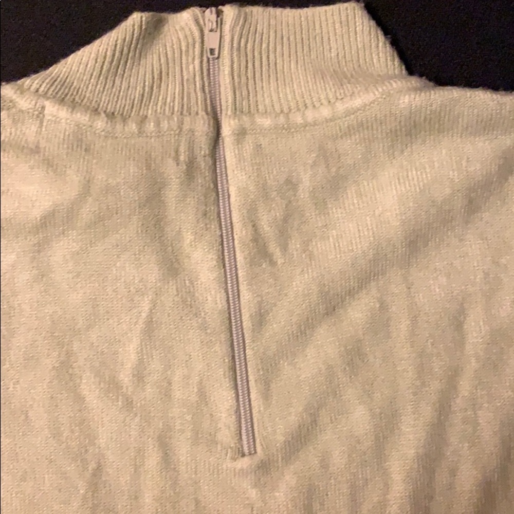 Sweater - Picture 2 of 4